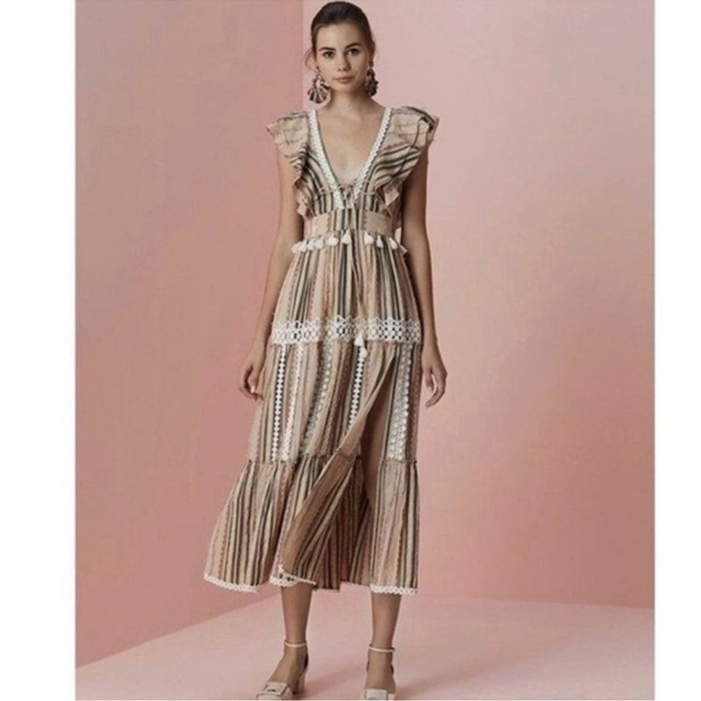 Like new Hemant & Nandita dress in size medium.